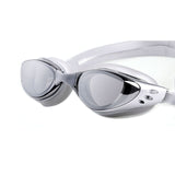 Swimming goggles